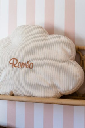 Coussin nuage avec prénom