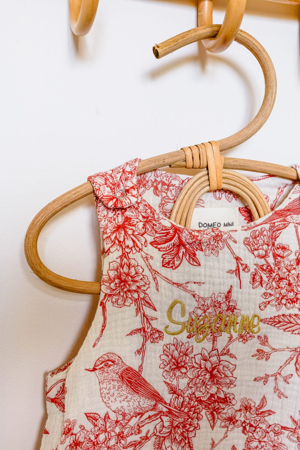 Combinaison jungle rouge – Image 2