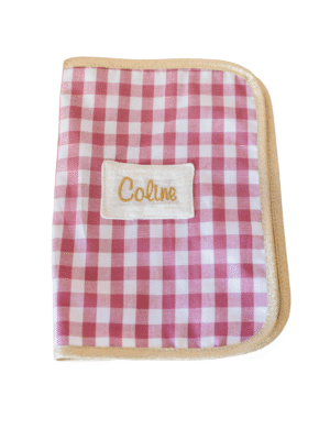 Protège carnet de santé brodé Coline