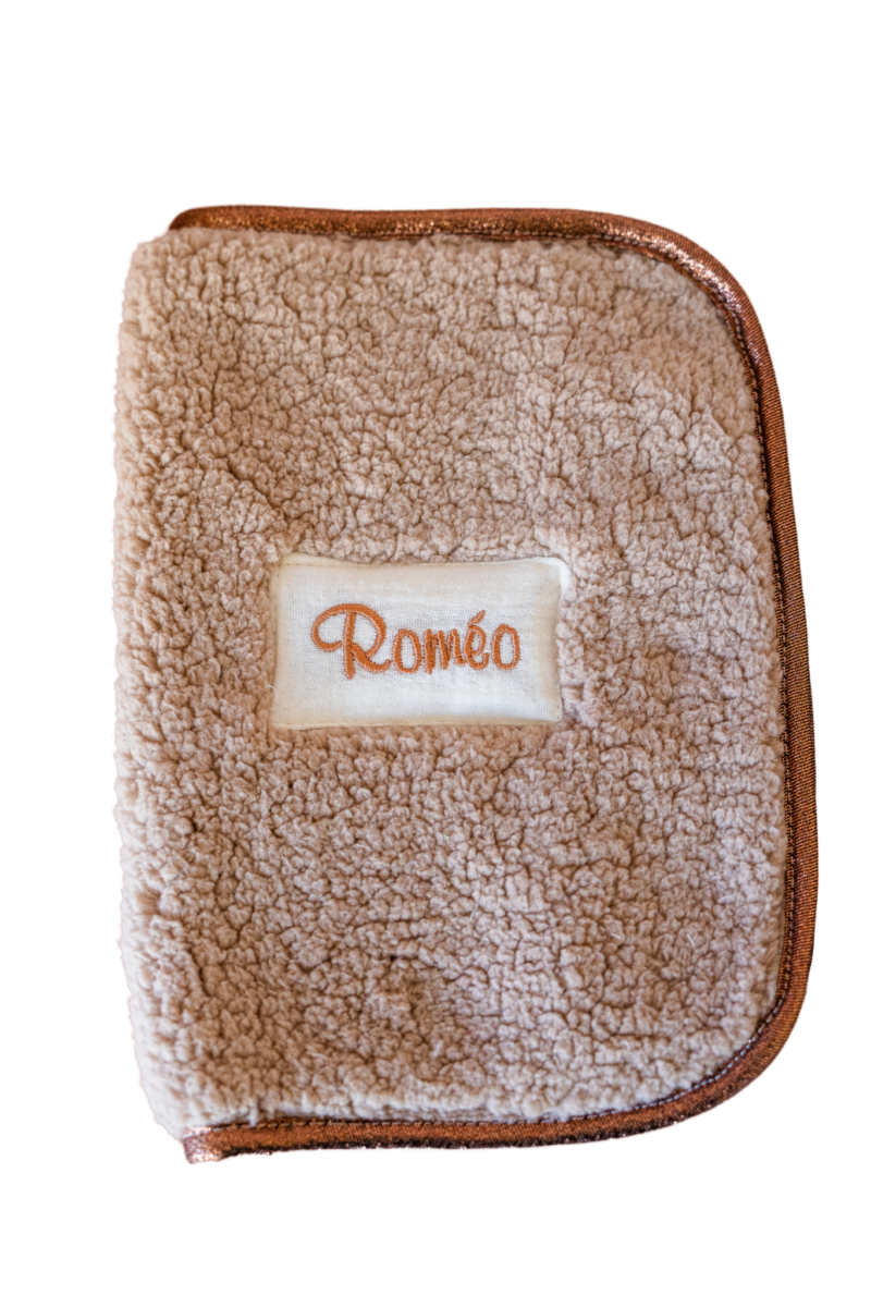 Protège carnet de santé moumoute beige