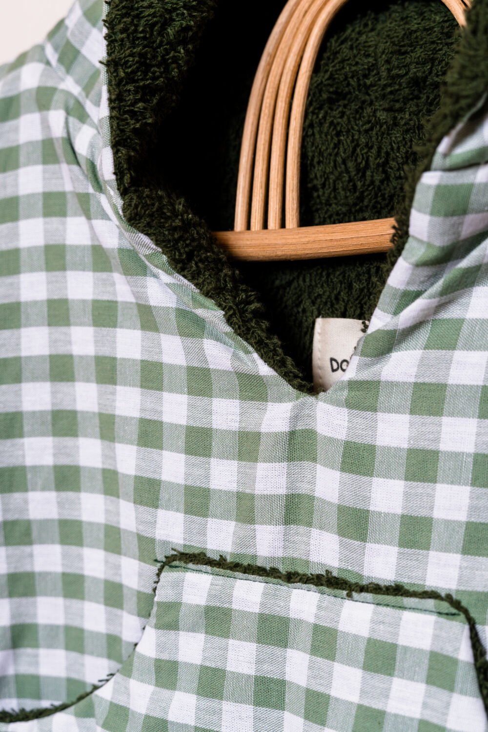 Poncho de bain vichy vert – Image 2