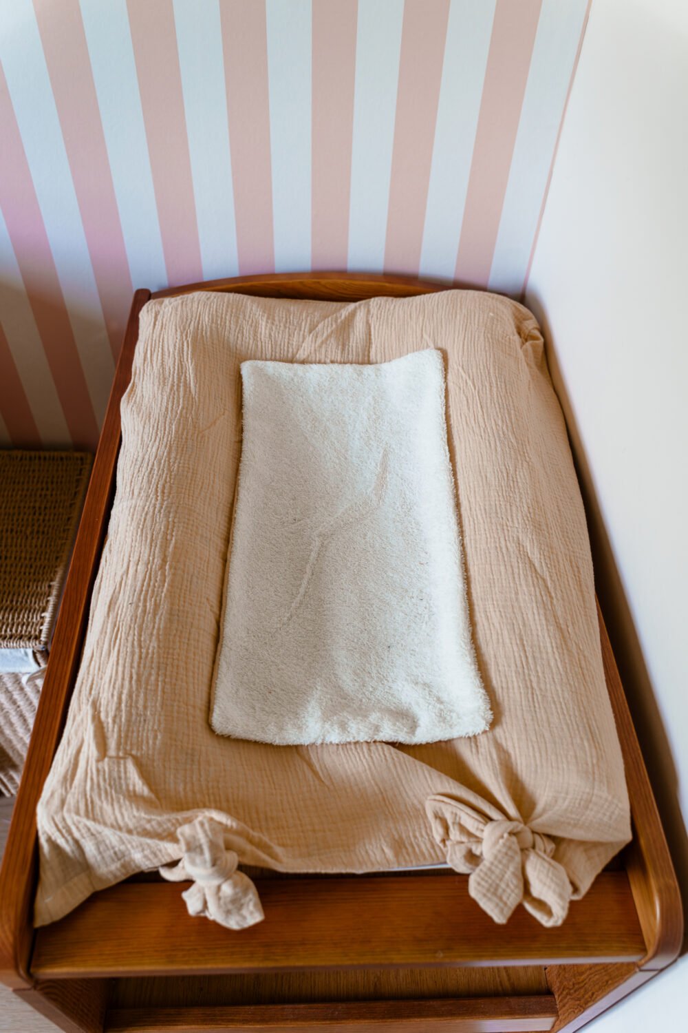 Housse matelas à langer beige – Image 2