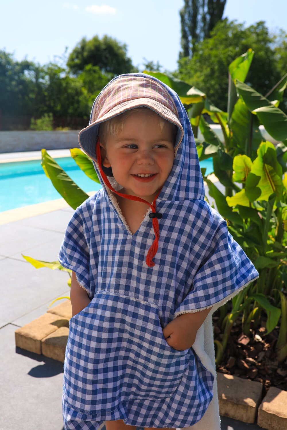 Poncho de bain vichy bleu – Image 3