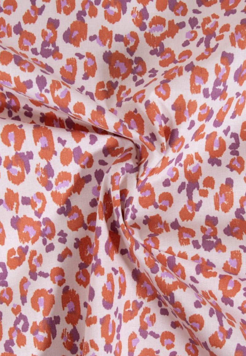 Tissu coton léopard rose