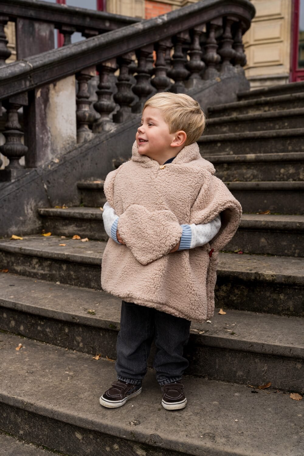 Poncho poche coeur moumoute ourson – Image 2