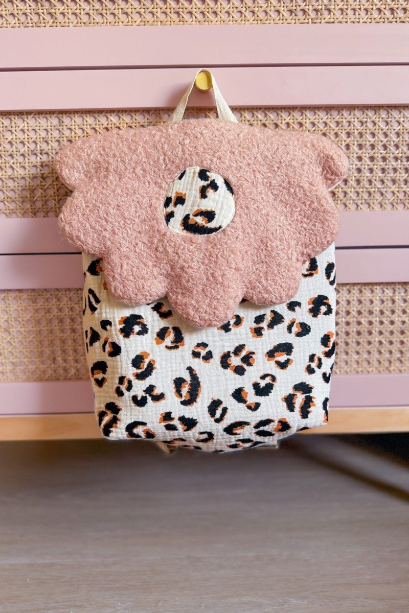 Sac à dos rabat fleur Lou