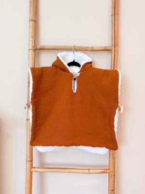 Poncho camel