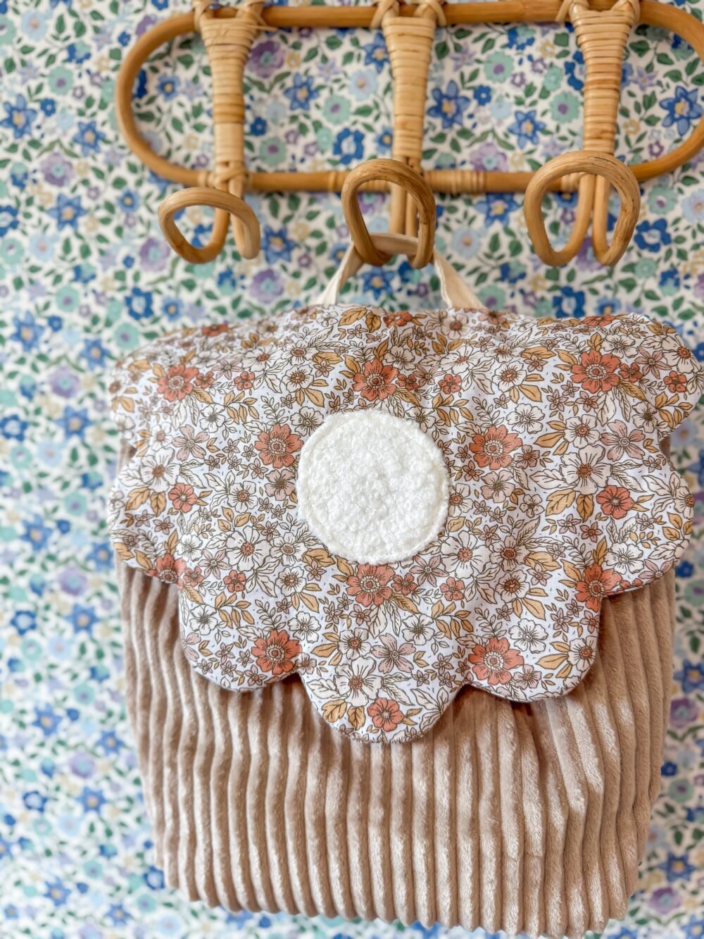 Sac à dos rabat fleur Romy – Image 2