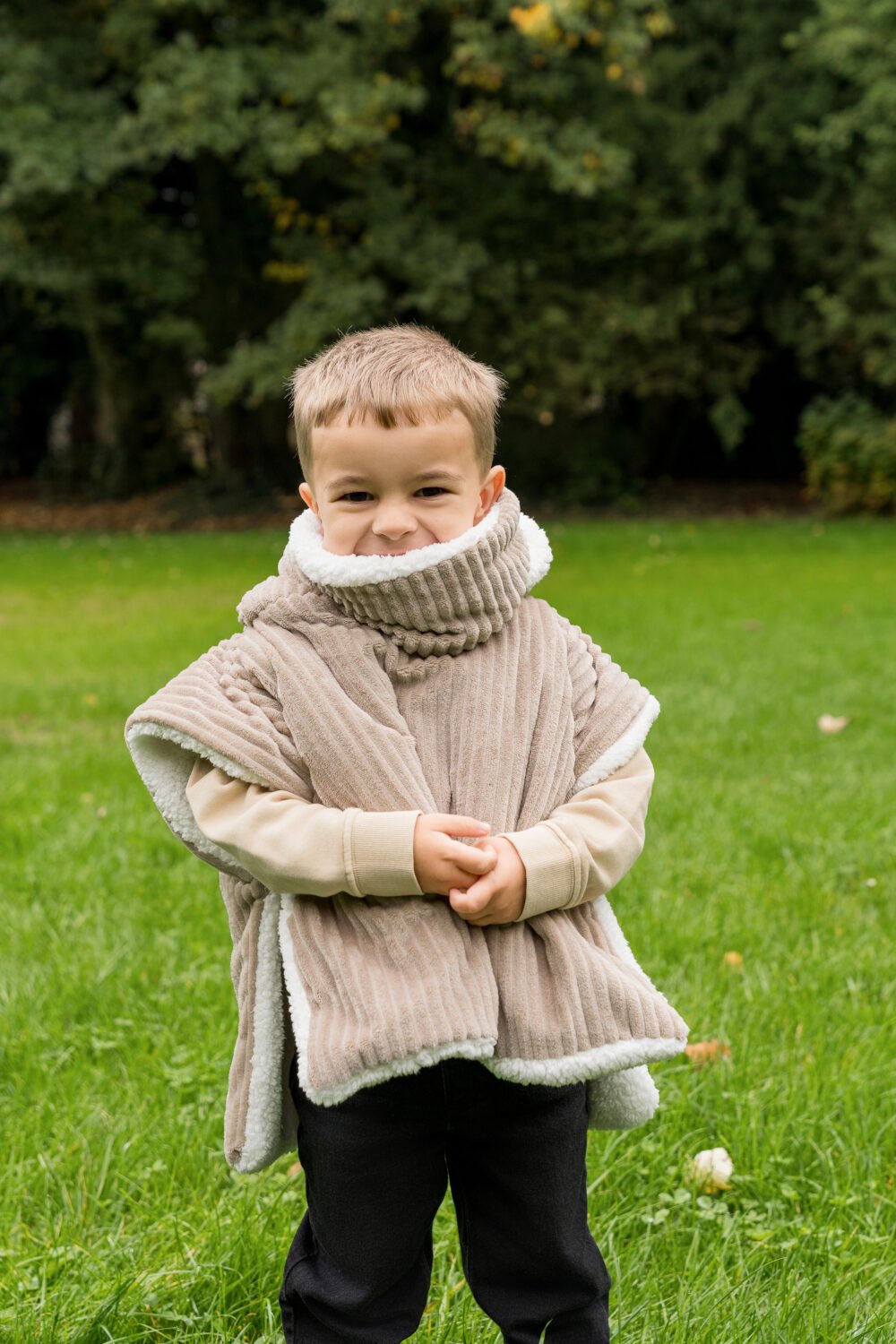 Poncho côtelé galet – Image 3