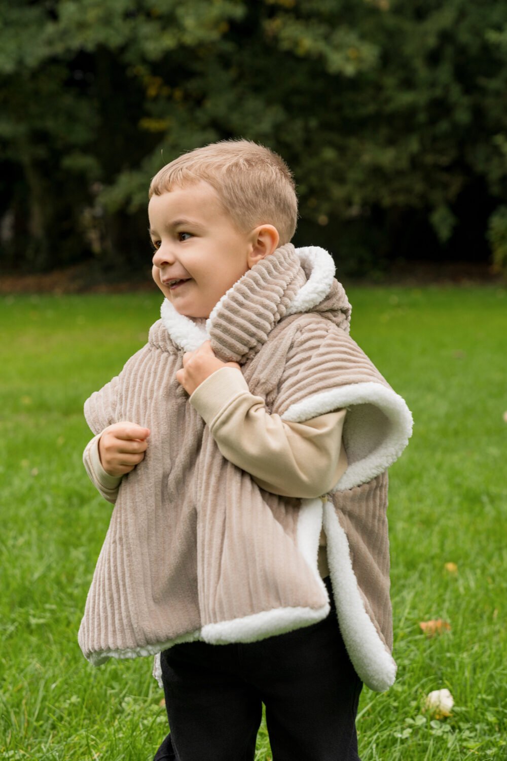 Poncho côtelé galet – Image 2