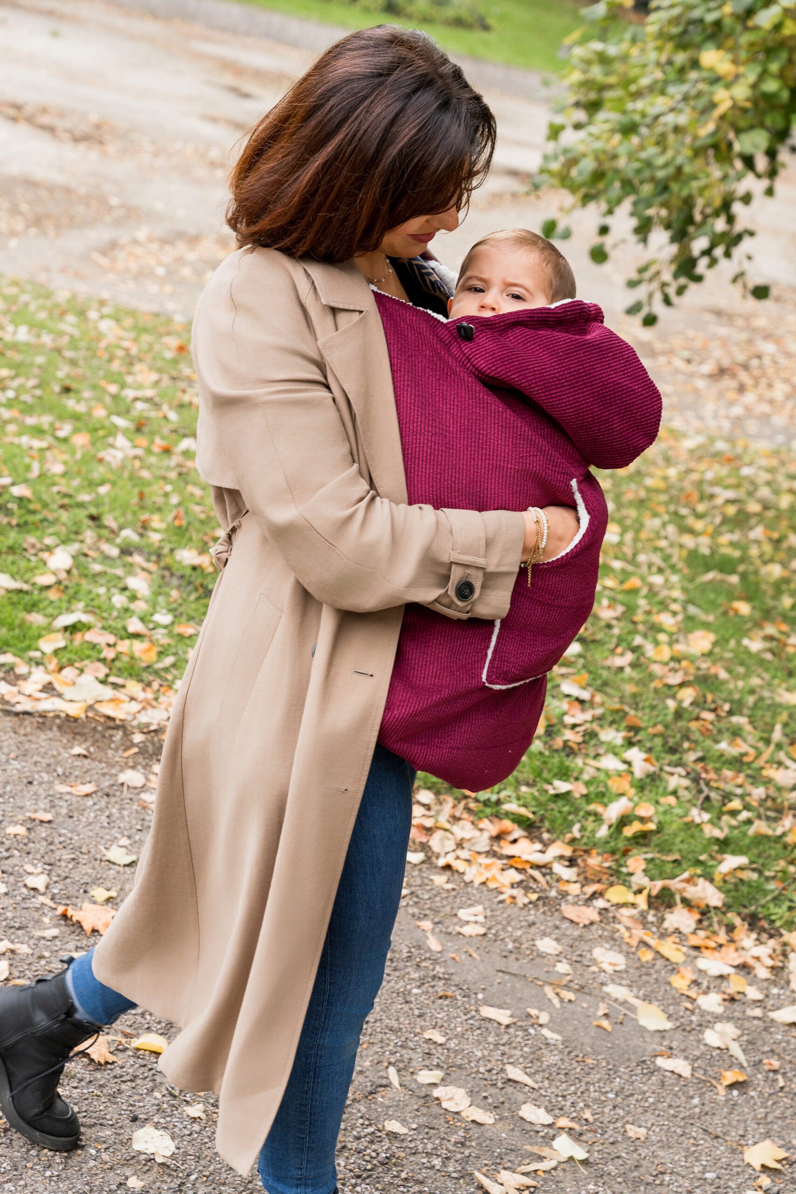 EN STOCK- Couverture de portage velours bordeaux – Image 3