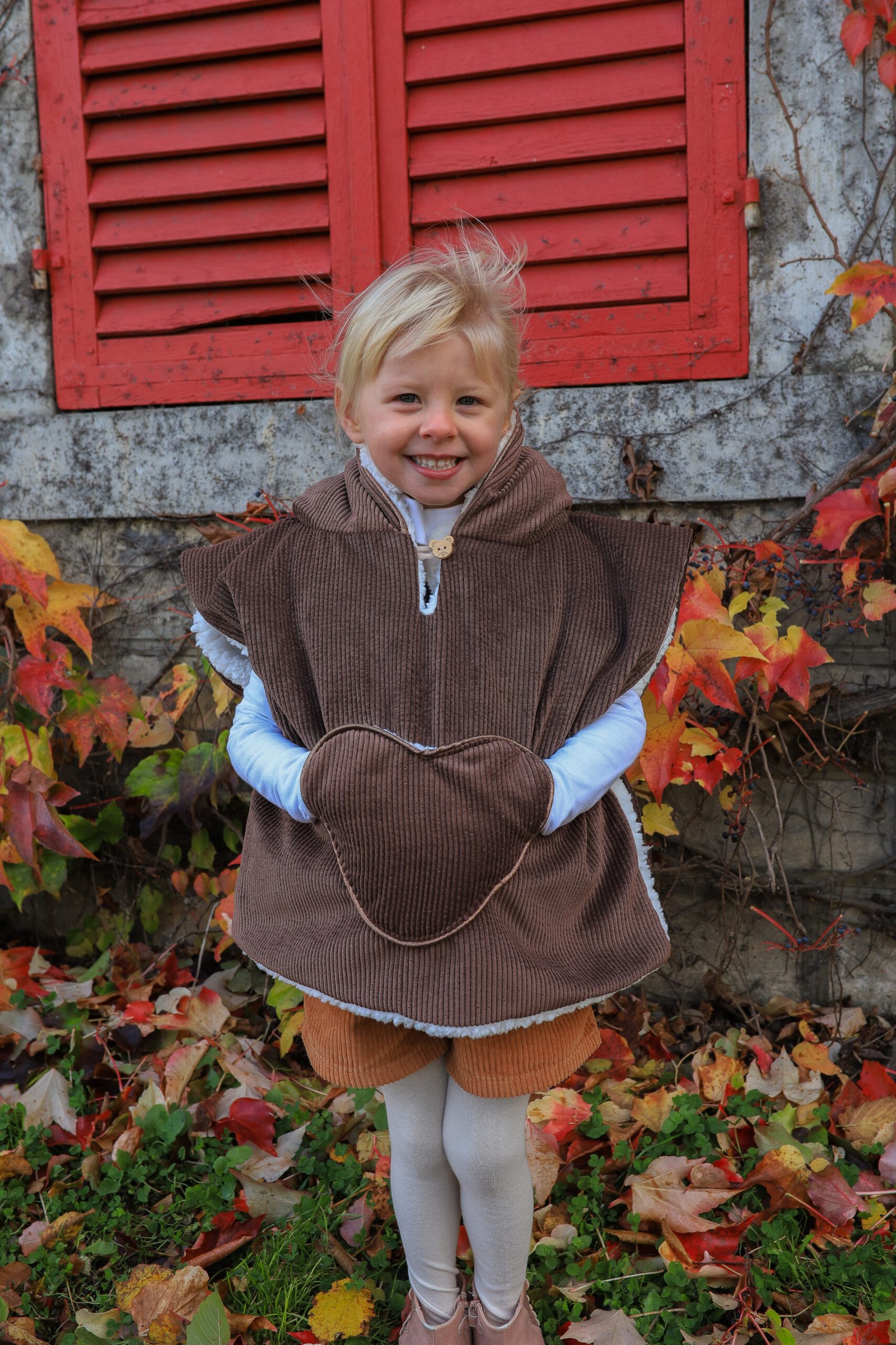 EN STOCK - Poncho poche coeur velours marron