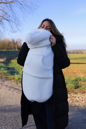 Couverture de portage moumoute blanche