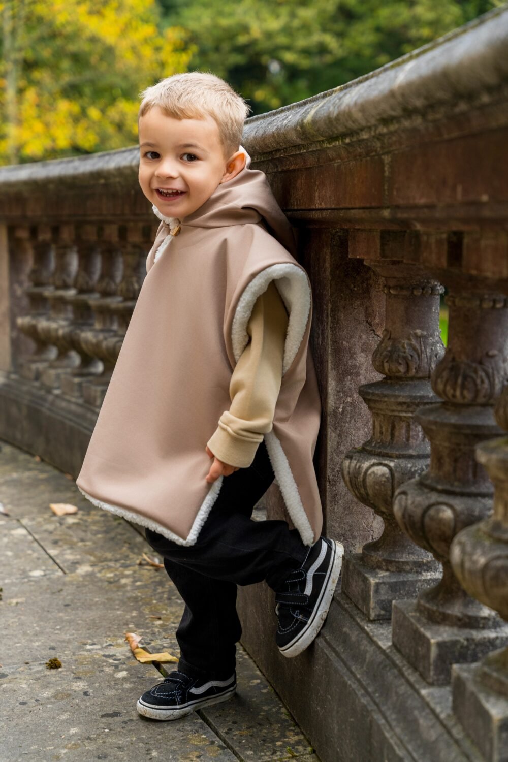 Poncho Imperméable camel – Image 2