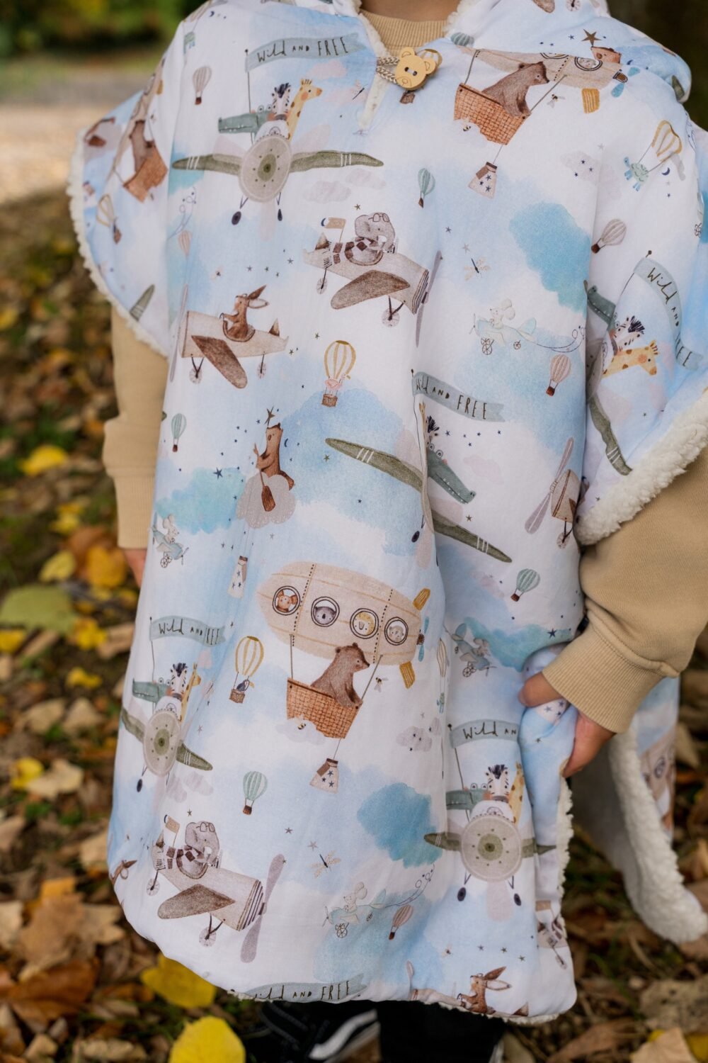 Poncho imprimé avion – Image 4