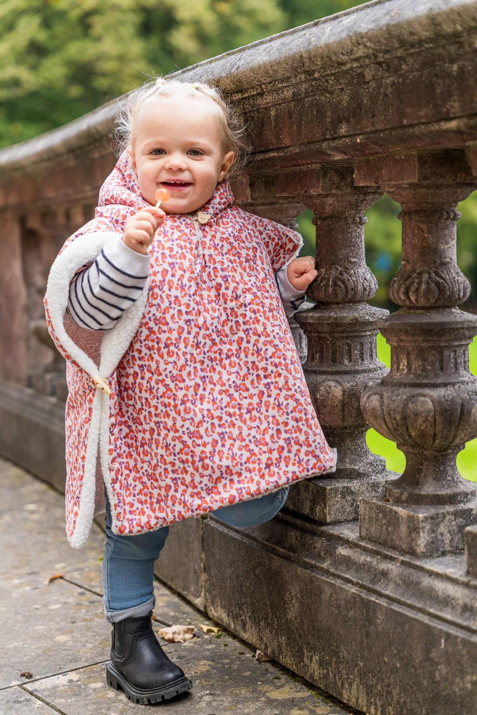 Poncho léopard rose