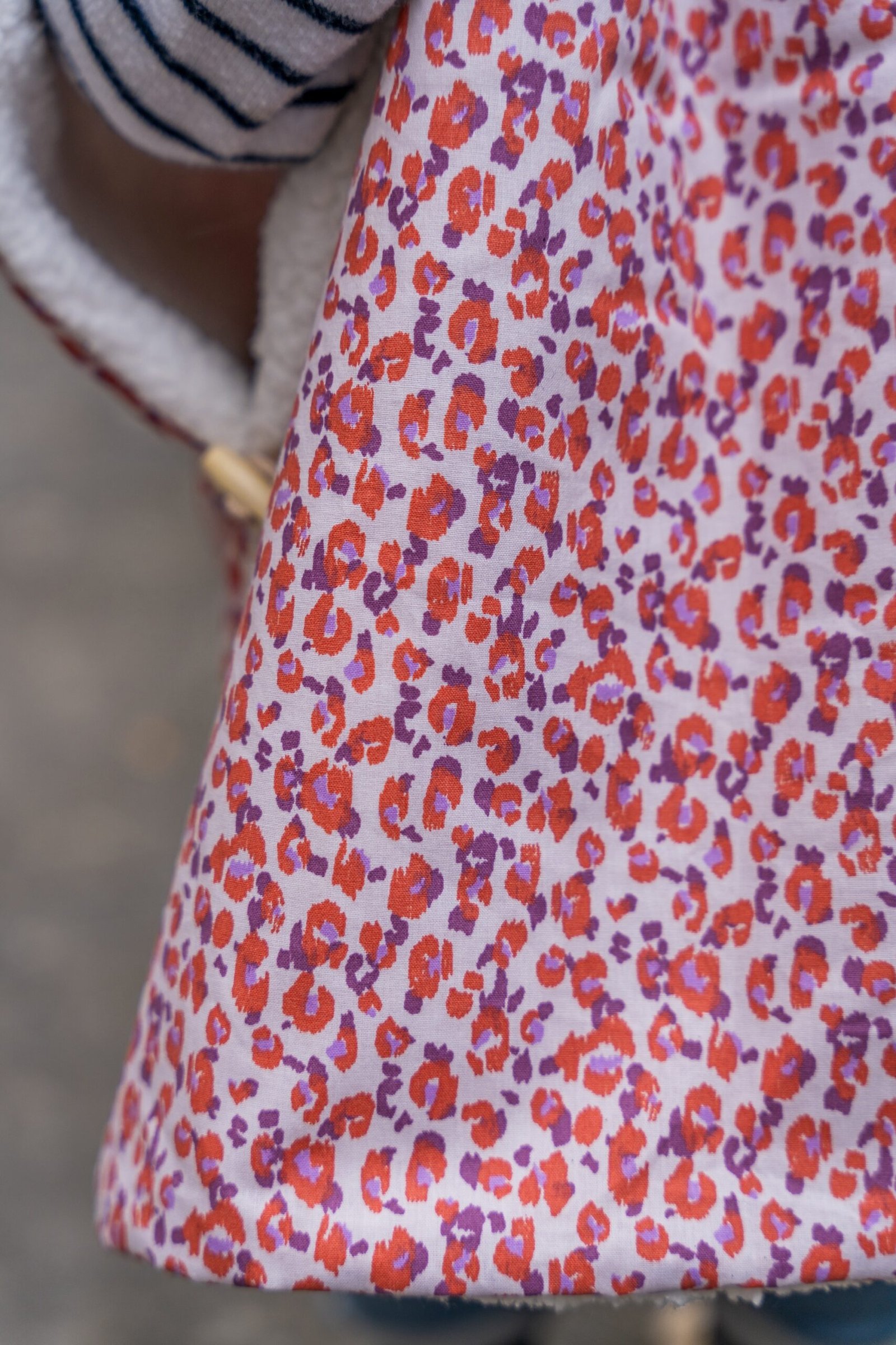 Poncho léopard rose – Image 2