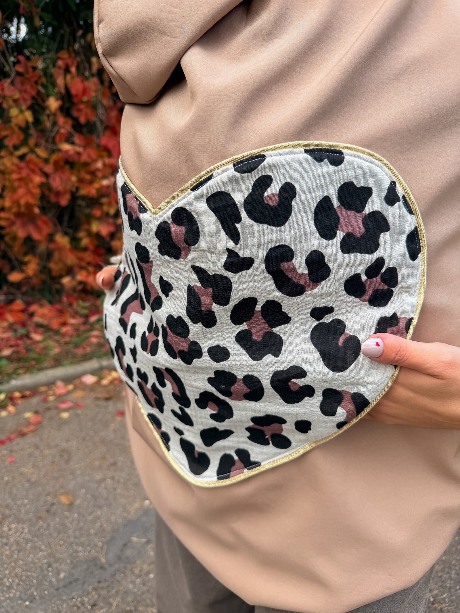 Couverture de portage imperméable poche léopard – Image 2