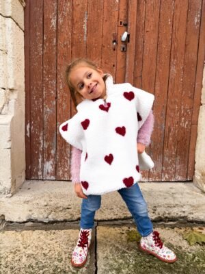 Poncho moumoute coeur rouge