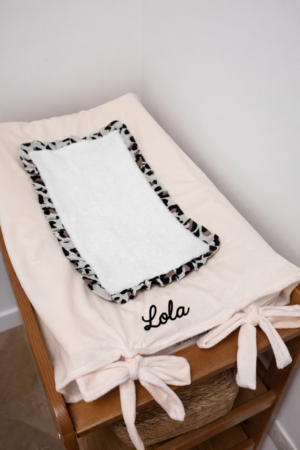 Housse matelas à langer froufrou leopard