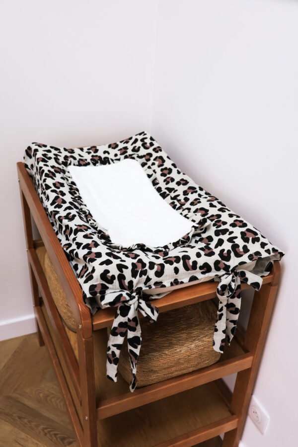 Housse matelas à langer froufrou léopard