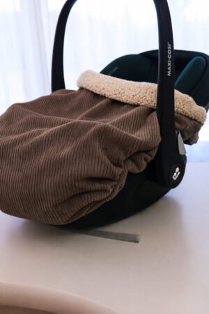 Couverture de cosy velours marron