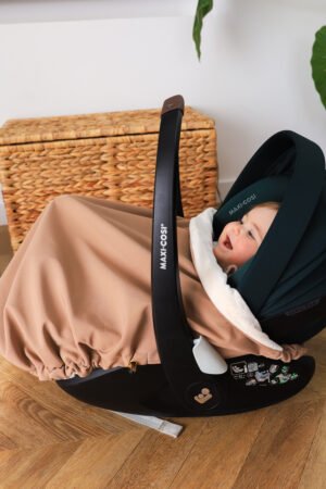 Couverture de cosy imperméable camel