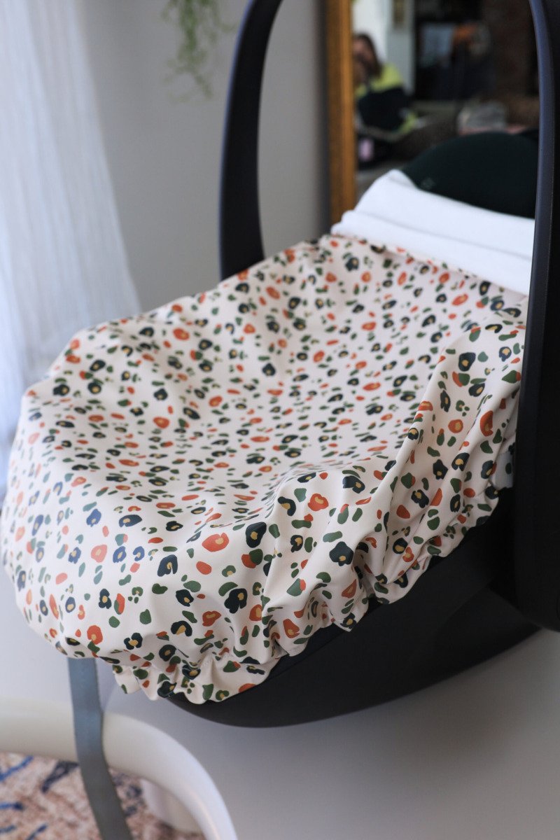 DISPONIBLE- Couverture 3 en 1 imperméable léopard