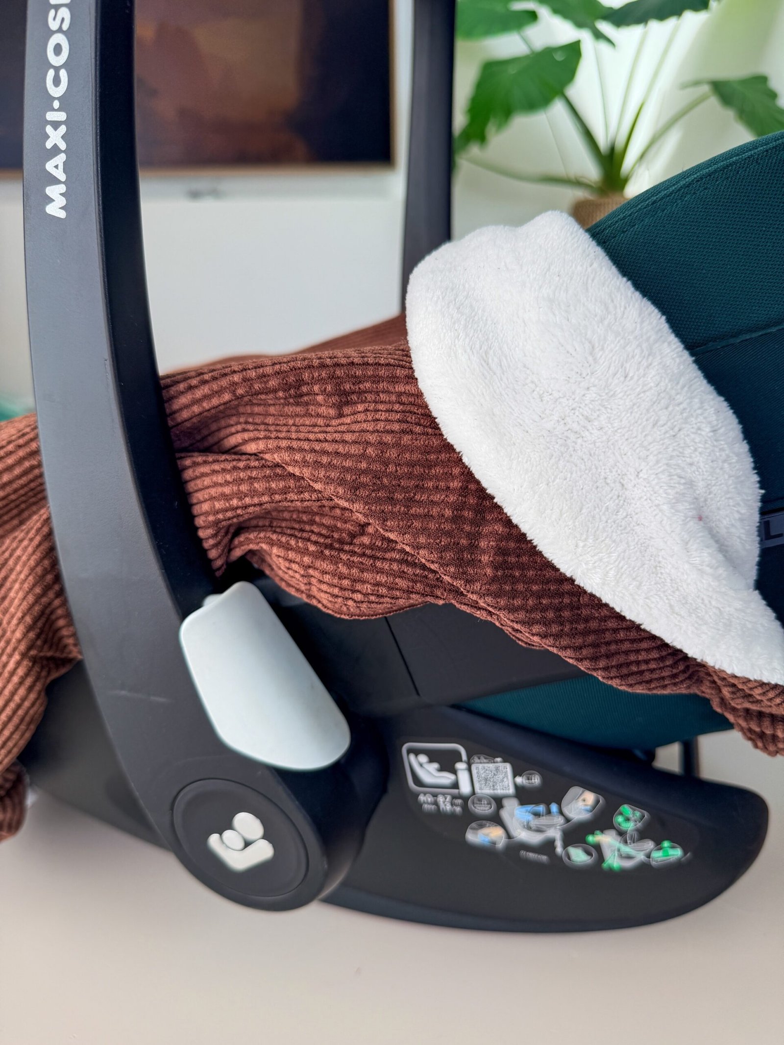 Couverture de cosy velours marron – Image 3