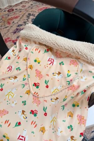 EN STOCK-Couverture de cosy imperméable ferme coeur