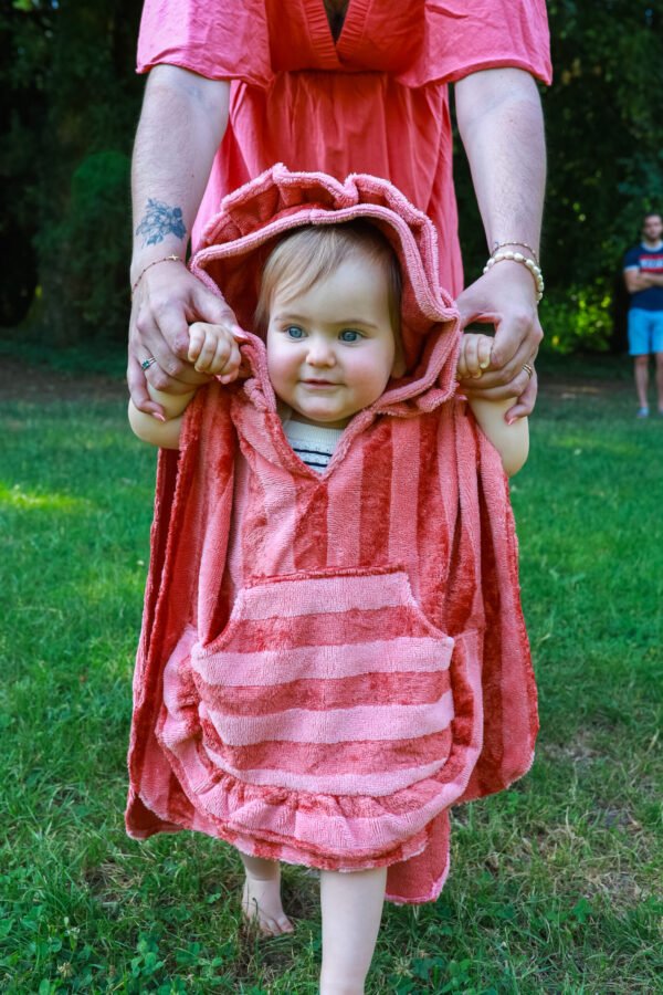 Poncho de bain rayé fraise