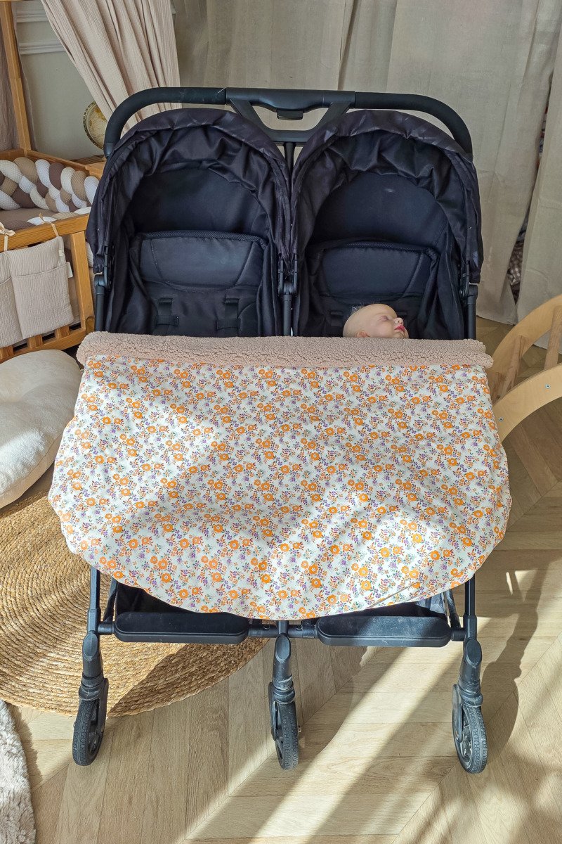Couverture 3 en 1 jumeaux imper Romane