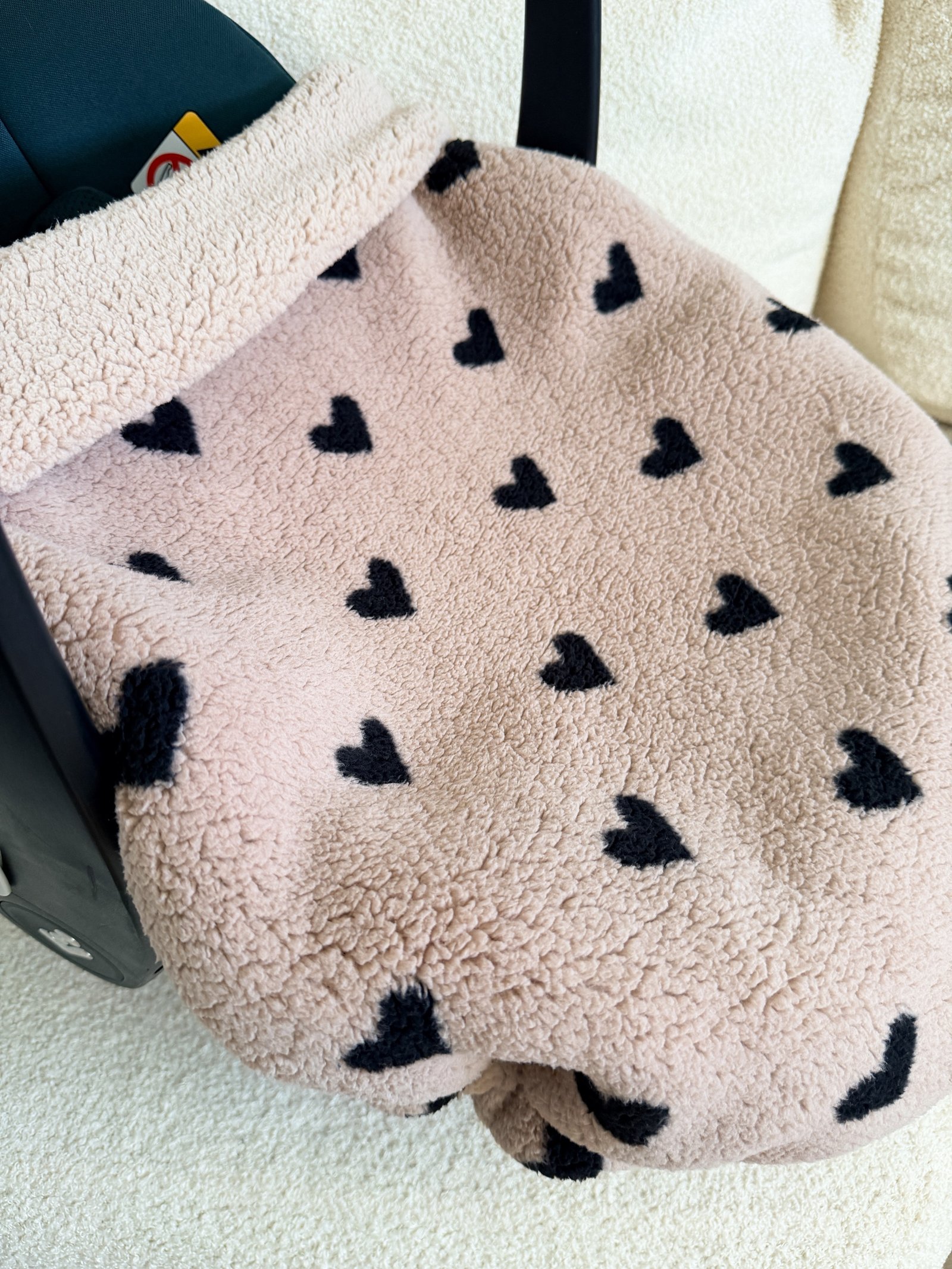 Couverture 3 en 1 moumoute coeur ourson – Image 3
